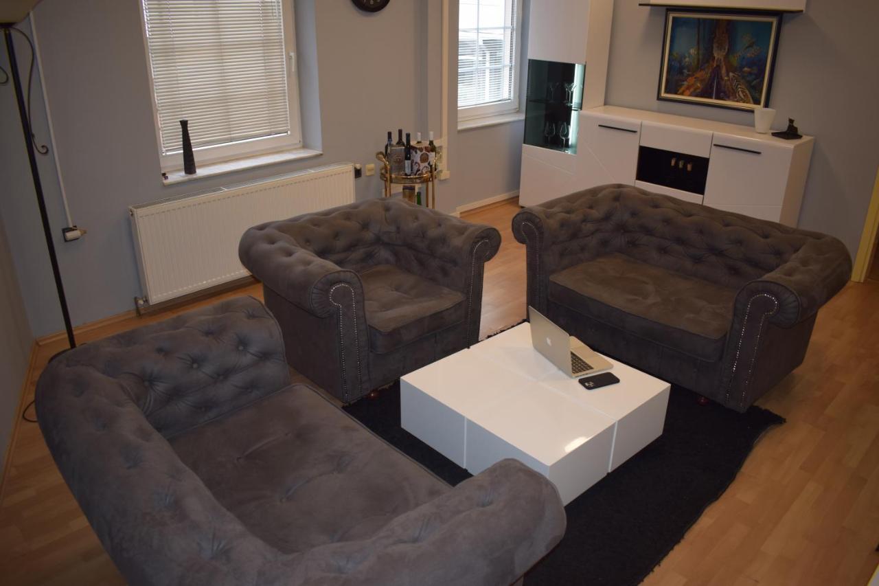 Ni Klara'S Apartment מראה חיצוני תמונה