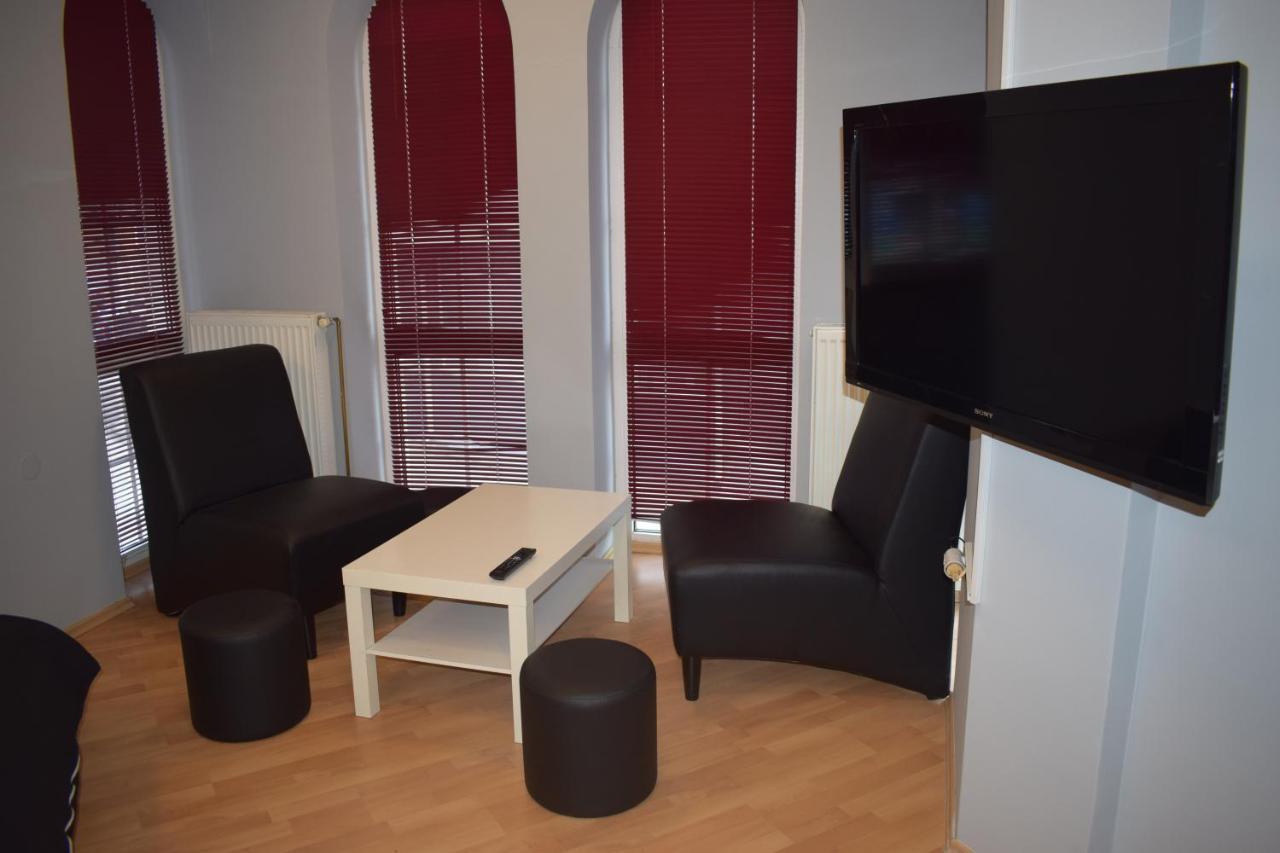 Ni Klara'S Apartment מראה חיצוני תמונה