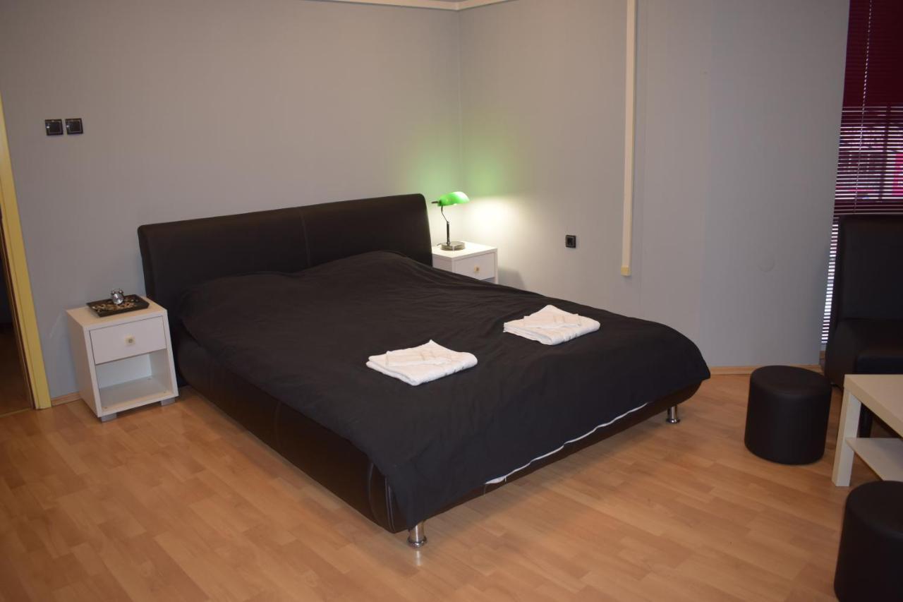 Ni Klara'S Apartment מראה חיצוני תמונה