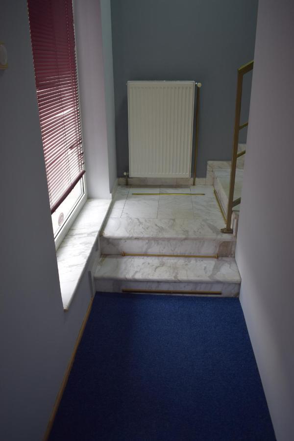 Ni Klara'S Apartment מראה חיצוני תמונה