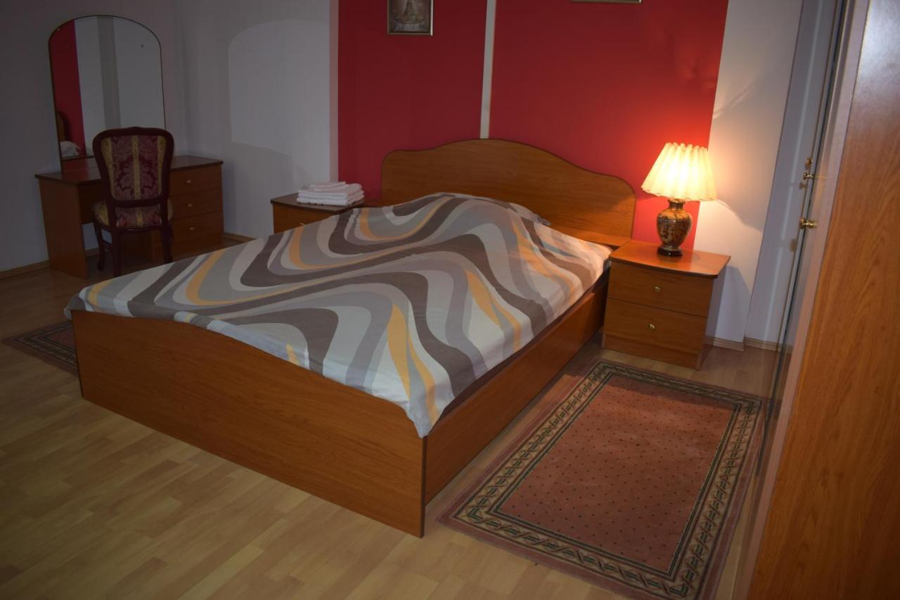 Ni Klara'S Apartment מראה חיצוני תמונה